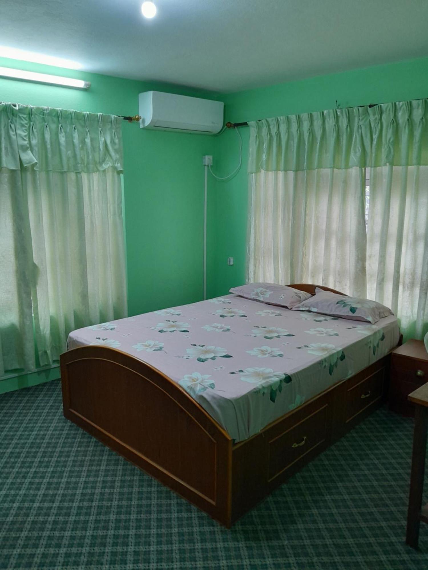 Apartment Rupas Kathmandu Luaran gambar