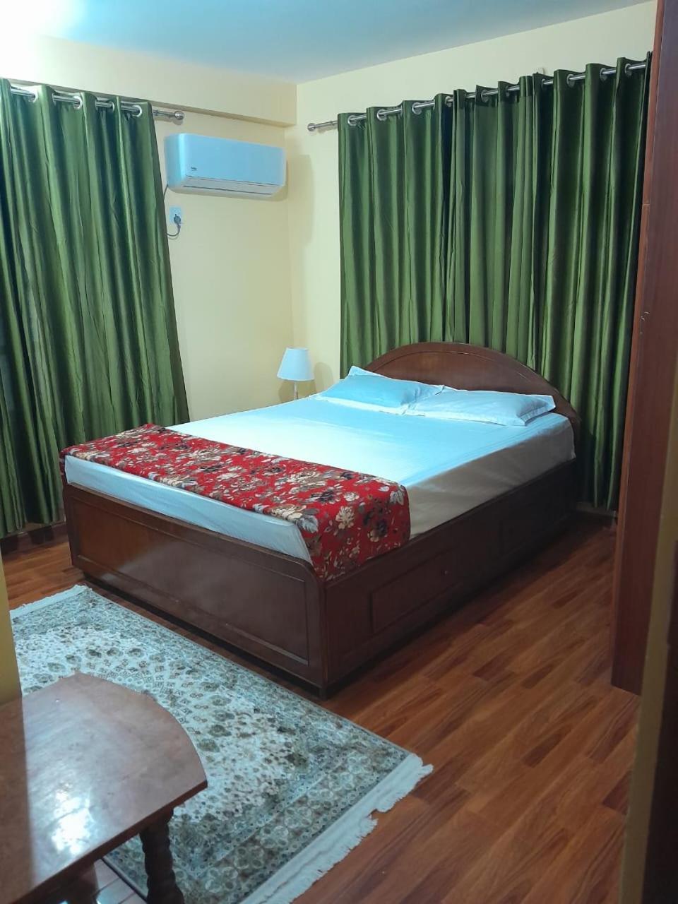 Apartment Rupas Kathmandu Luaran gambar